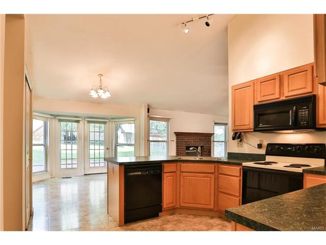 263 Windy Acres Estates Dr, Ballwin, MO 63021 photo 8