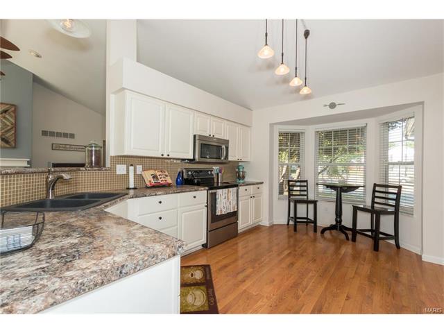 11 Tupelo Parc Ct, O'fallon, MO 63368 photo 8
