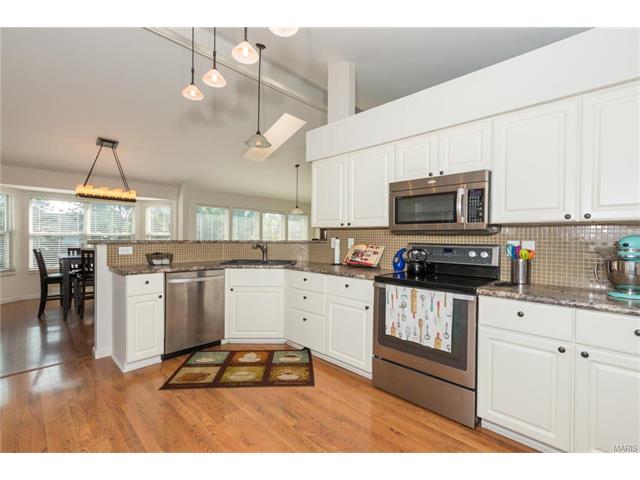 11 Tupelo Parc Ct, O'fallon, MO 63368 photo 9