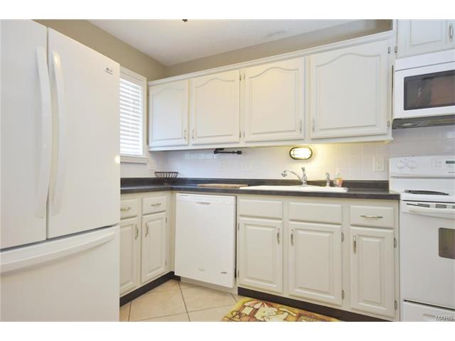 17 Chip Dr, O'fallon, MO 63366 photo 6