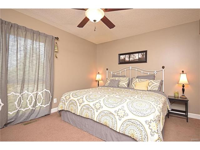 17 Chip Dr, O'fallon, MO 63366 photo 13