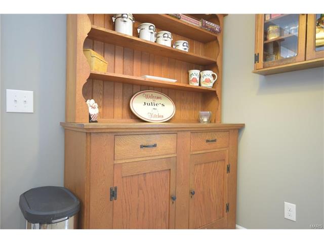 17 Chip Dr, O'fallon, MO 63366 photo 8