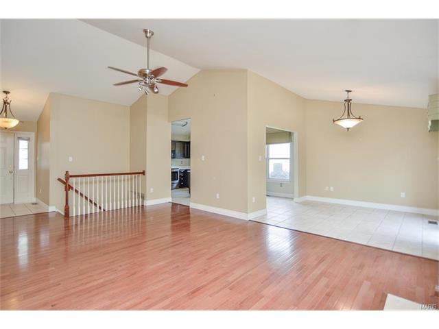 16357 Cherry Orchard Dr, Grover, MO 63040 photo 4