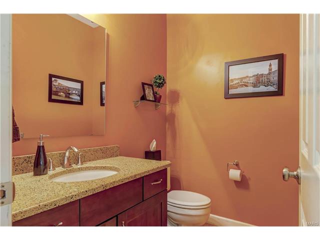 1746 Timber Ridge Ests, Ballwin, MO 63011 photo 11