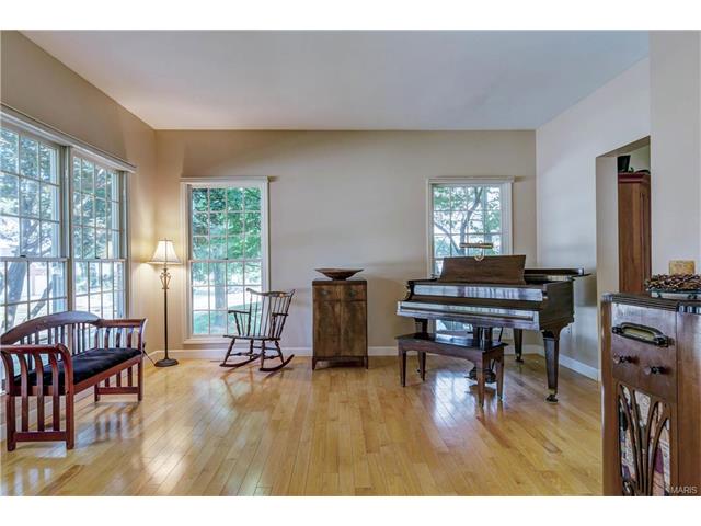 1746 Timber Ridge Ests, Ballwin, MO 63011 photo 6