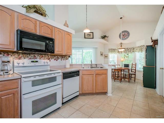 14 Briarcastle Ct, O'fallon, MO 63366 photo 14