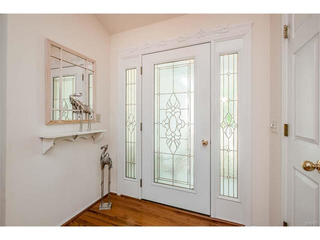 14 Briarcastle Ct, O'fallon, MO 63366 photo 2