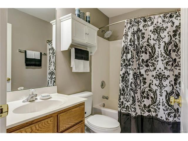 493 Chatham Dr, O'fallon, MO 63366 photo 12