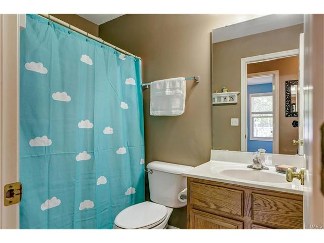 493 Chatham Dr, O'fallon, MO 63366 photo 17