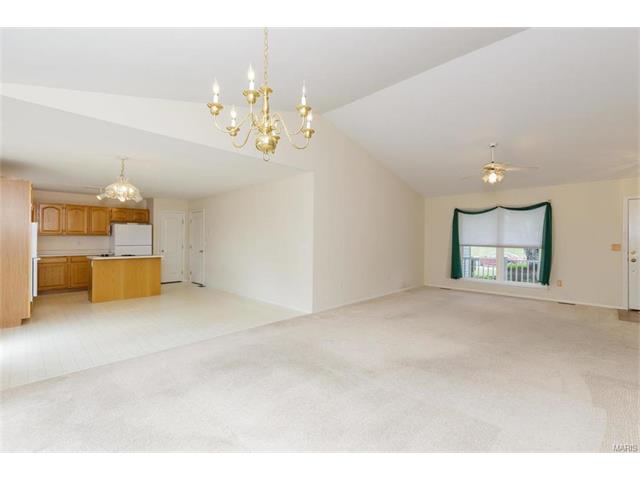 2 Royallcrest Ct, O'fallon, MO 63368 photo 19