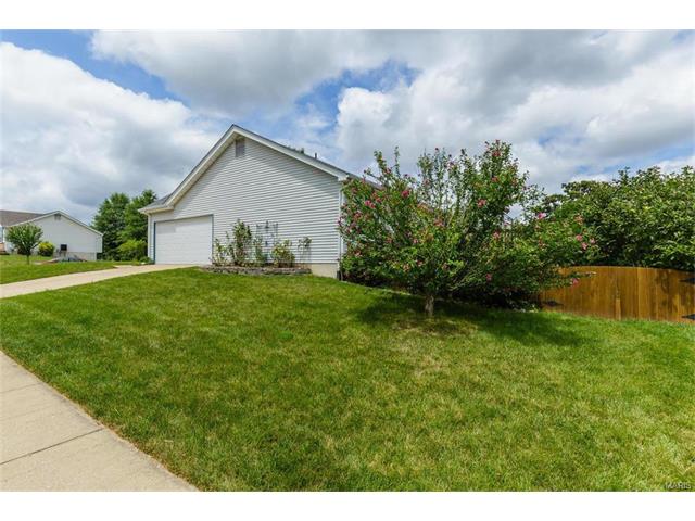 2 Royallcrest Ct, O'fallon, MO 63368 photo 17