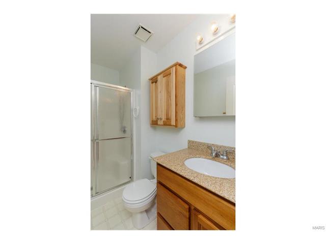 2 Royallcrest Ct, O'fallon, MO 63368 photo 15