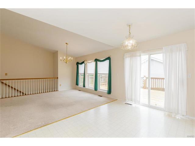 2 Royallcrest Ct, O'fallon, MO 63368 photo 11
