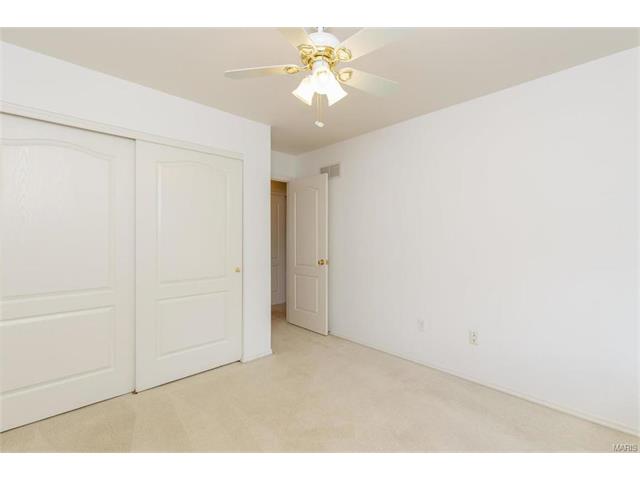 2 Royallcrest Ct, O'fallon, MO 63368 photo 26