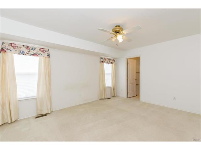 2 Royallcrest Ct, O'fallon, MO 63368 photo 14