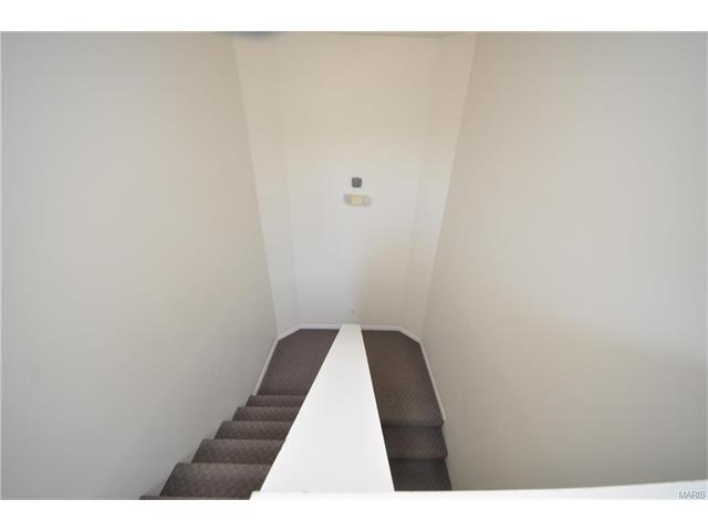 1626 Forest Springs Ln #D, Ballwin, MO 63021 photo 3