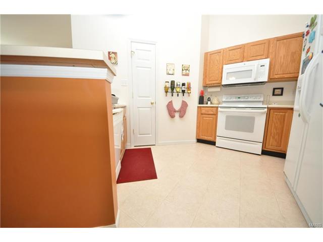 1626 Forest Springs Ln #D, Ballwin, MO 63021 photo 8