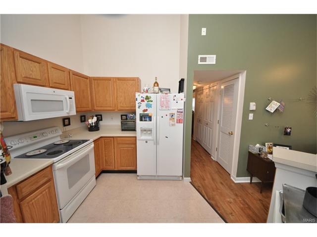1626 Forest Springs Ln #D, Ballwin, MO 63021 photo 9