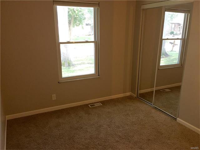 305 Wild Winds Dr, O'fallon, MO 63368 photo 8