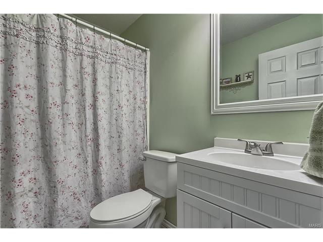 10 King Cir, O'fallon, MO 63366 photo 22