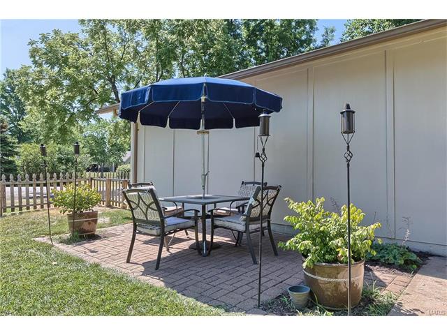 10 King Cir, O'fallon, MO 63366 photo 27
