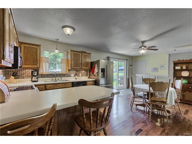 10 King Cir, O'fallon, MO 63366 photo 13
