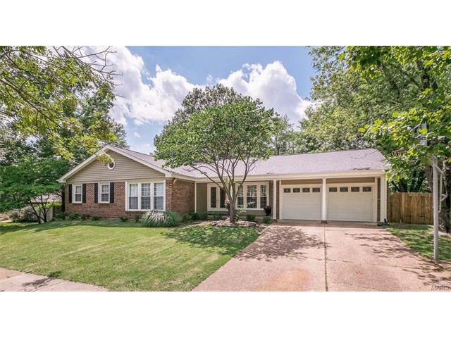 829 Wheelwright Dr, Ballwin, MO 63021 photo 3
