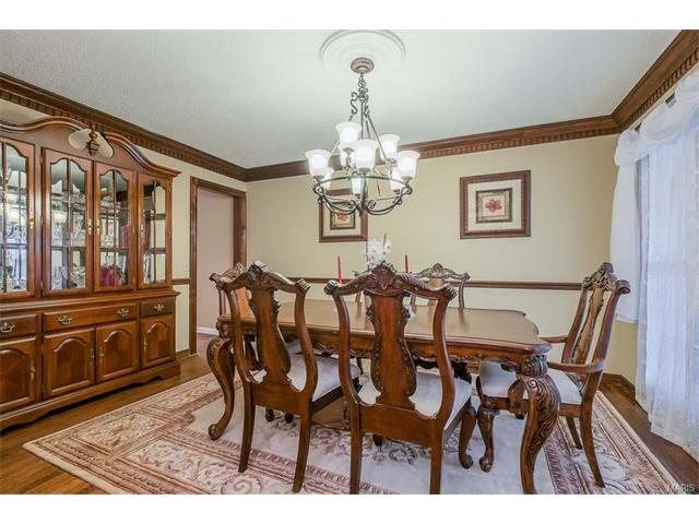 829 Wheelwright Dr, Ballwin, MO 63021 photo 8