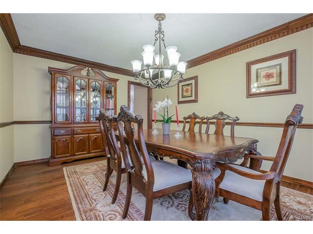 829 Wheelwright Dr, Ballwin, MO 63021 photo 9