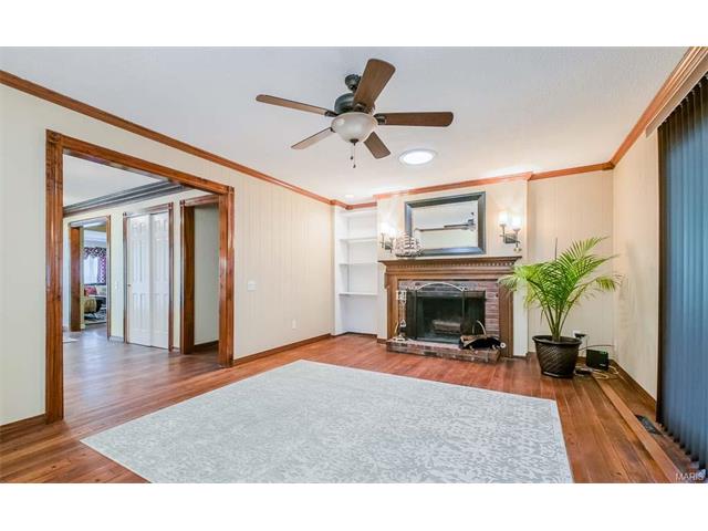829 Wheelwright Dr, Ballwin, MO 63021 photo 13