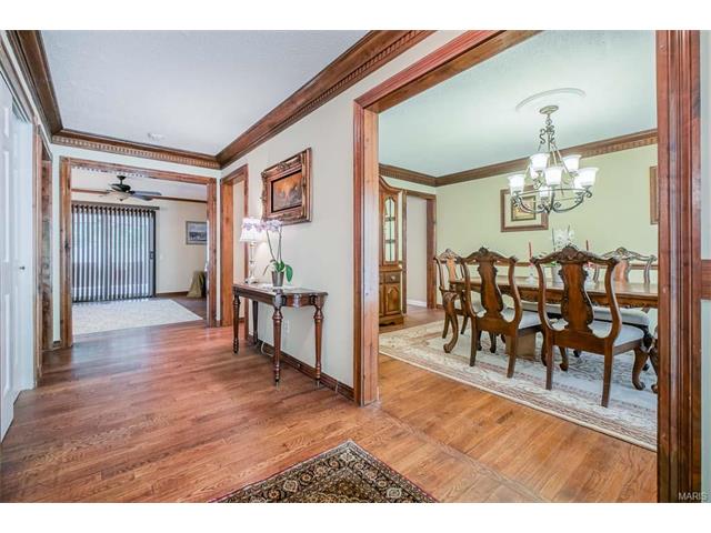 829 Wheelwright Dr, Ballwin, MO 63021 photo 17