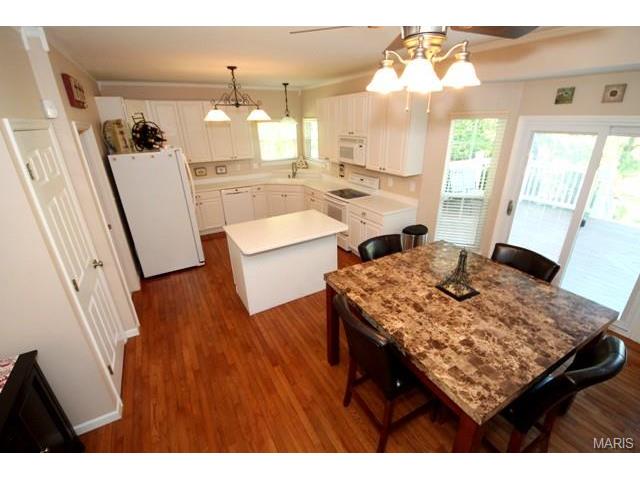 129 Arabian Path, Saint Peters, MO 63376 photo 10
