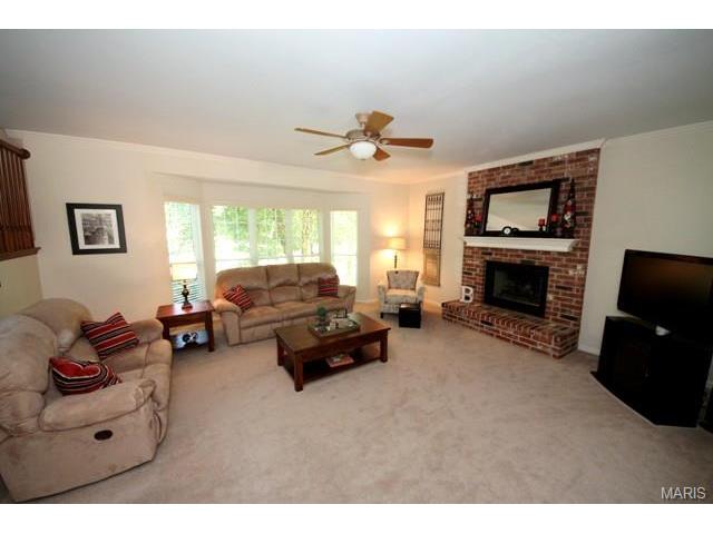 129 Arabian Path, Saint Peters, MO 63376 photo 8
