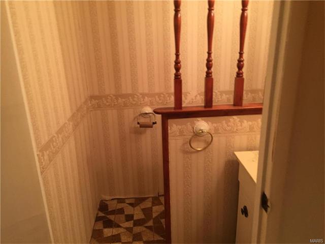 1241 Dorne Dr, Ballwin, MO 63021 photo 19