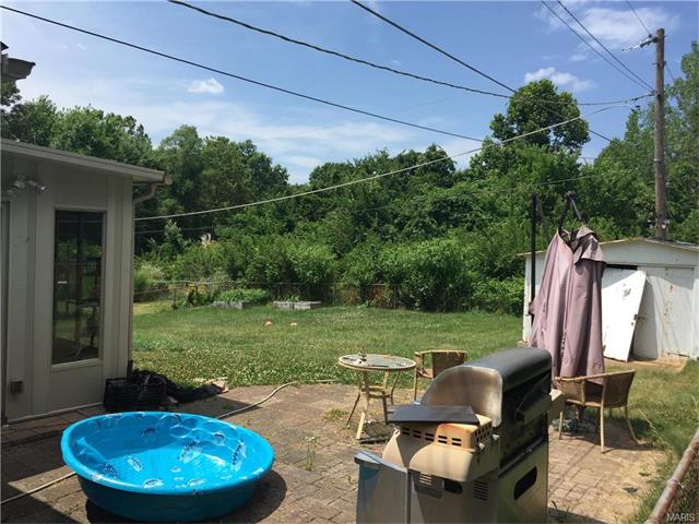 1241 Dorne Dr, Ballwin, MO 63021 photo 4