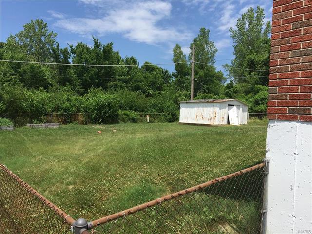1241 Dorne Dr, Ballwin, MO 63021 photo 3