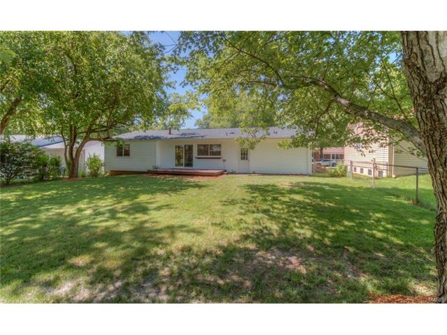 615 Twigwood Dr, Ballwin, MO 63021 photo 17