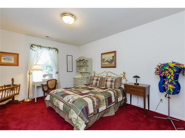 2146 Ingalls Cir, O'fallon, MO 63368 photo 23