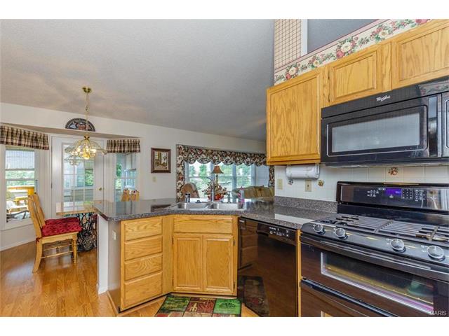 2146 Ingalls Cir, O'fallon, MO 63368 photo 8