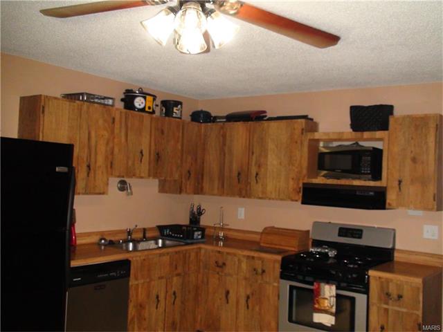 2001 Winter Hill Dr, O'fallon, MO 63366 photo 4