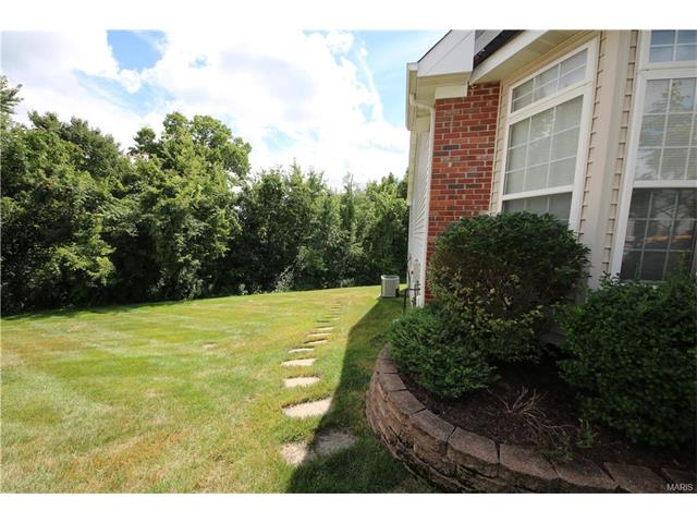 79 Eagle Cove Pl, Saint Charles, MO 63303 photo 2
