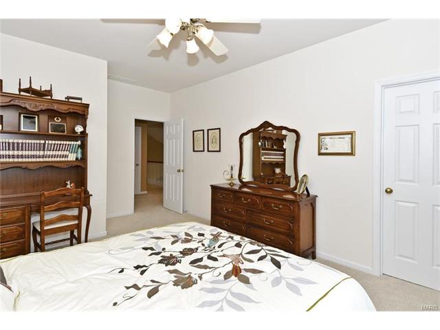 34 Rathfarnum Ln, Weldon Spring, MO 63304 photo 38