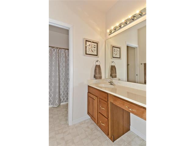 34 Rathfarnum Ln, Weldon Spring, MO 63304 photo 39