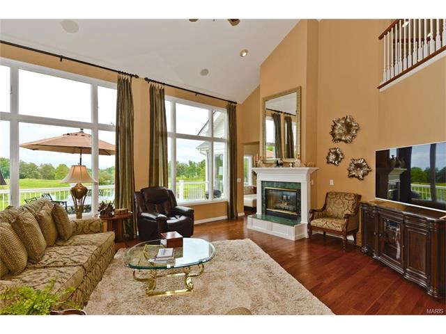 34 Rathfarnum Ln, Weldon Spring, MO 63304 photo 4
