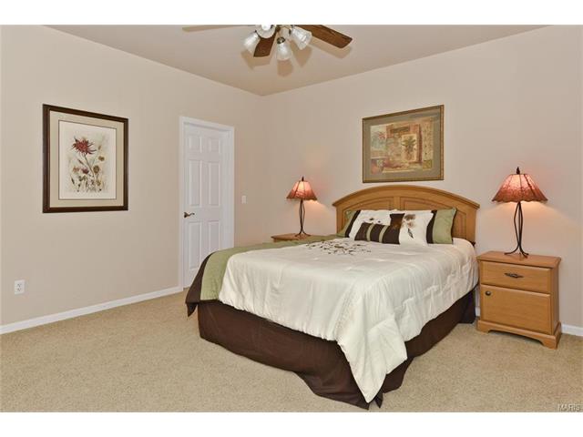 34 Rathfarnum Ln, Weldon Spring, MO 63304 photo 48