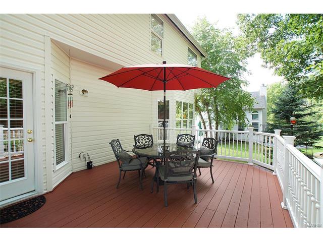 833 Castle Pines Dr, Ballwin, MO 63021 photo 39