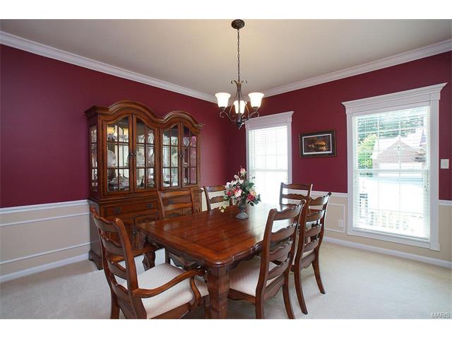 833 Castle Pines Dr, Ballwin, MO 63021 photo 5