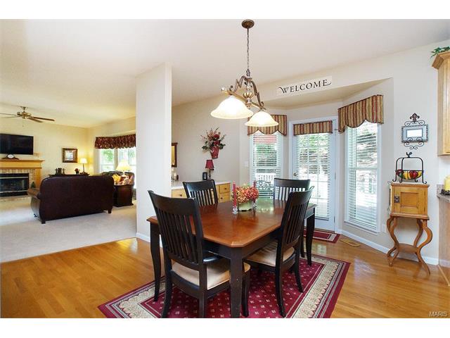 833 Castle Pines Dr, Ballwin, MO 63021 photo 10
