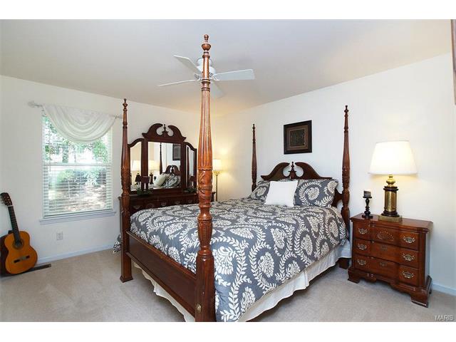 833 Castle Pines Dr, Ballwin, MO 63021 photo 28