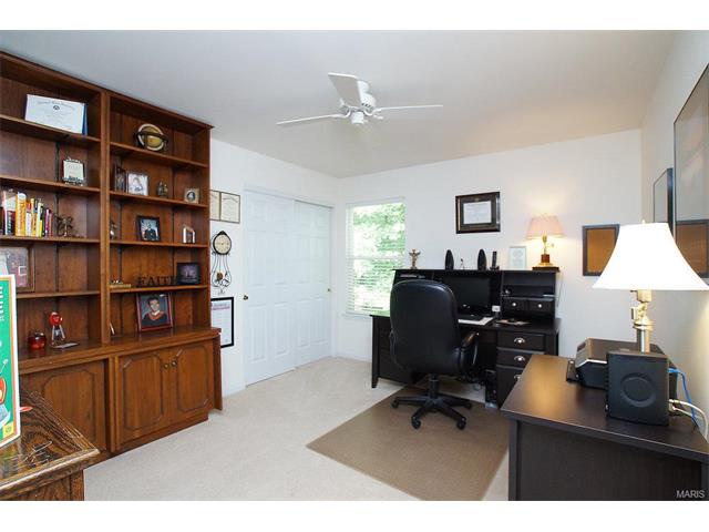 833 Castle Pines Dr, Ballwin, MO 63021 photo 29